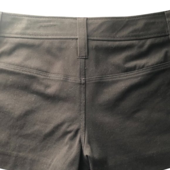 Express Stretch Shorts - Picture 4 of 5